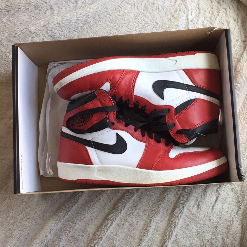 Air Force Jordan 1s , Chicago